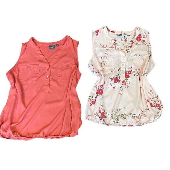 Bundle of 2 Soho New York & Co Sleeveless V-Neck Tops Sz M #348A - Picture 1 of 15